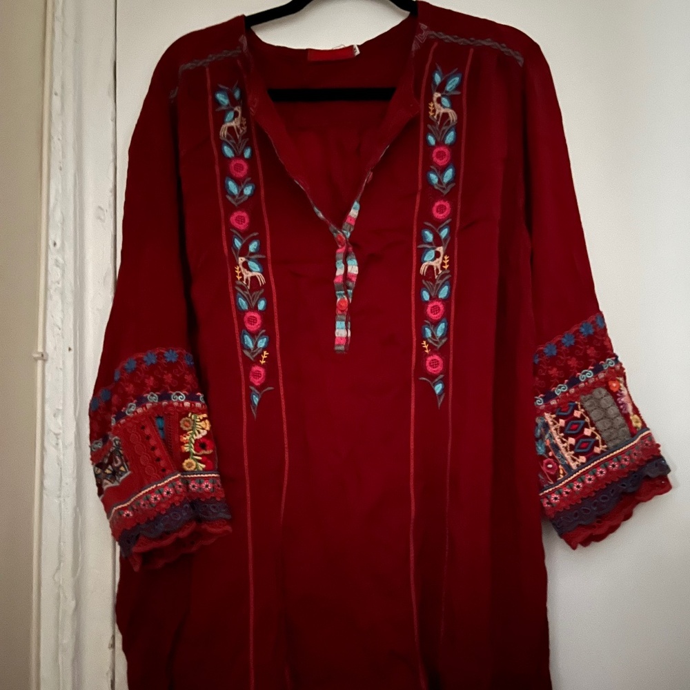 JOHNNY WAS FLORAL EMBROIDERED RED LS BLOUSE